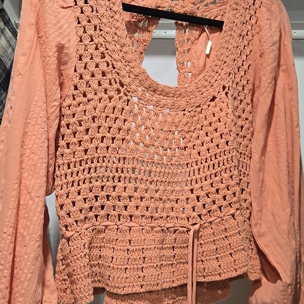 FREE PEOPLE Megan Crochet Top Shirt / Coral Sand S